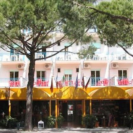 Hotel Canova Lido di Jesolo Exterior photo